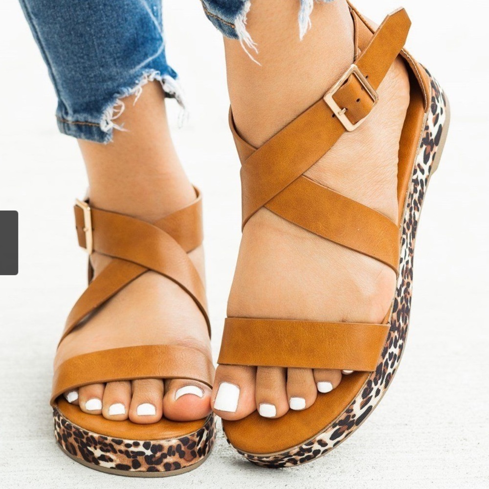 Bamboo 7.5 Leopard Sole Sandals